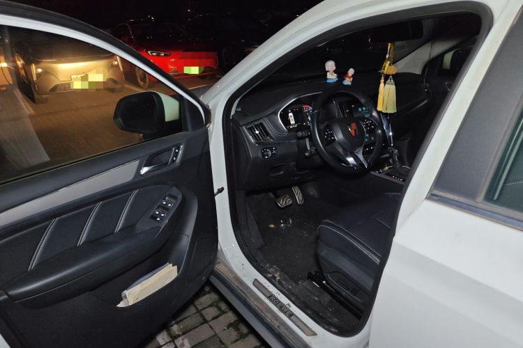 Used Roewe RX5 2016 30T Two-Wheel Drive Automatic Internet Smart Edition Driver Seat