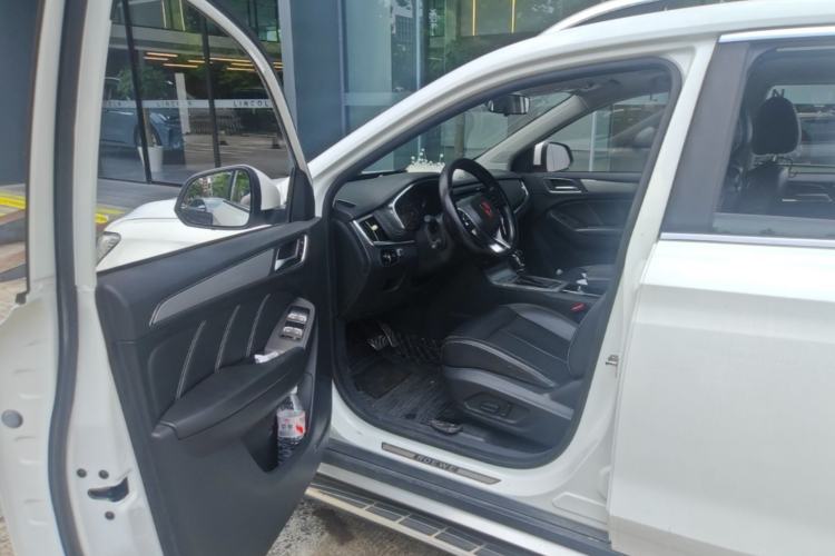 Used Roewe RX5 2016 20T Two-Wheel Drive Automatic Internet Smart Edition Driver Seat