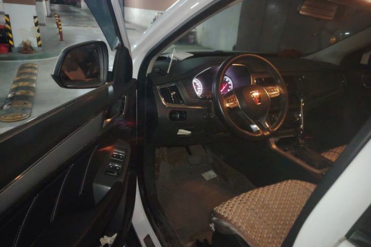 Used Roewe RX5 2016 20T Two-Wheel Drive Automatic Flagship Edition Driver Seat