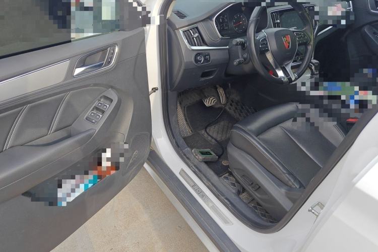 Used Roewe RX5 2016 20T Two-Wheel Drive Automatic Internet Smart Edition Driver Seat
