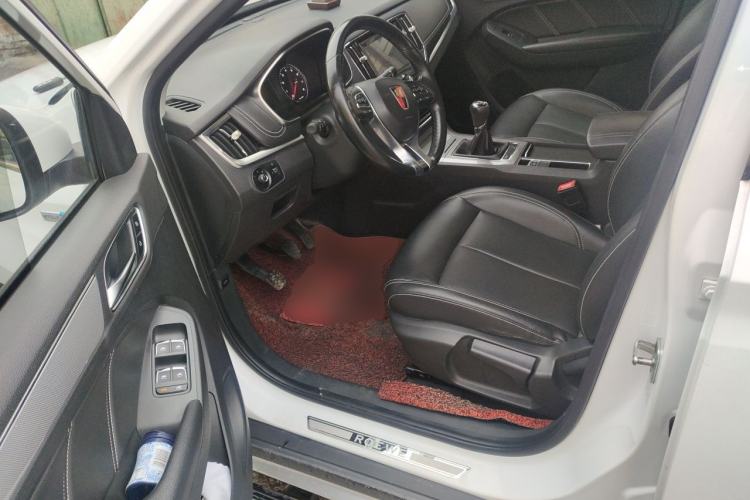 Used Roewe RX5 2016 20T Two-Wheel Drive Manual Flagship Edition Driver Seat