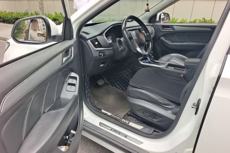 Used Roewe RX5 2016 20T Two-Wheel Drive Automatic Internet Smart Edition Driver Seat