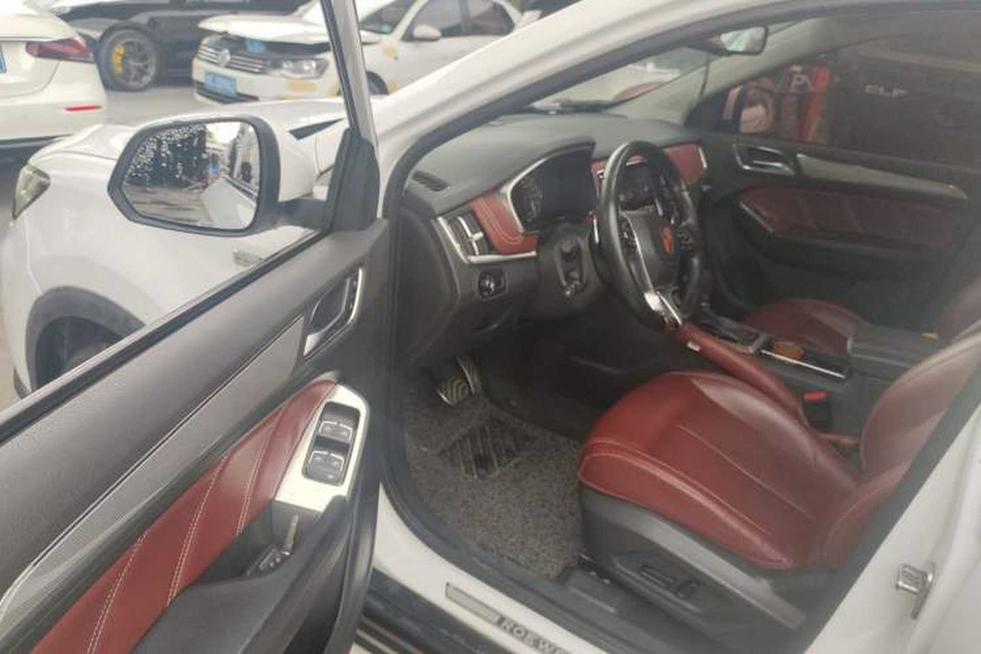 Used Roewe RX5 2016 30T Four-Wheel Drive Automatic Internet Smart Luxury Edition Driver Seat