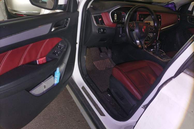 Used Roewe RX5 2016 30T Four-Wheel Drive Automatic Internet Smart Luxury Edition Driver Seat
