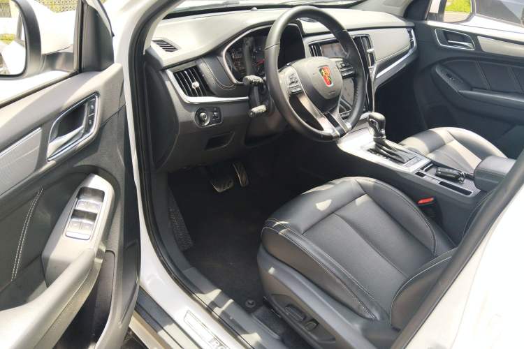 Used Roewe RX5 2016 20T Two-Wheel Drive Automatic Internet Smart Edition Driver Seat