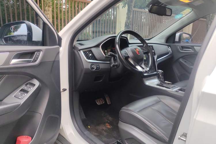 Used Roewe RX5 2016 30T Two-Wheel Drive Automatic Internet Smart Edition Driver Seat