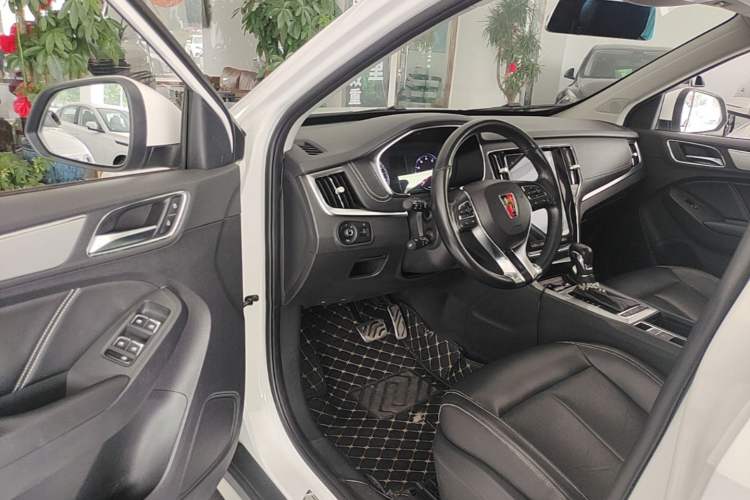 Used Roewe RX5 2016 20T Two-Wheel Drive Automatic Internet Smart Edition Driver Seat