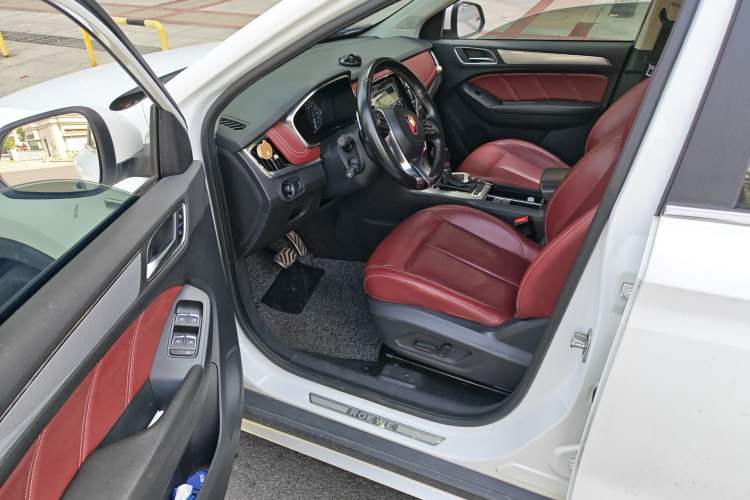 Used Roewe RX5 2016 30T Four-Wheel Drive Automatic Internet Smart Luxury Edition Driver Seat