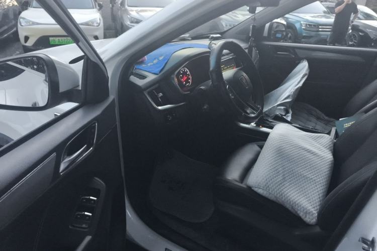 Used Roewe RX5 2016 20T Two-Wheel Drive Automatic Internet Smart Edition Driver Seat