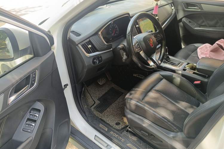 Used Roewe RX5 2016 20T Two-Wheel Drive Automatic Internet Smart Edition Driver Seat