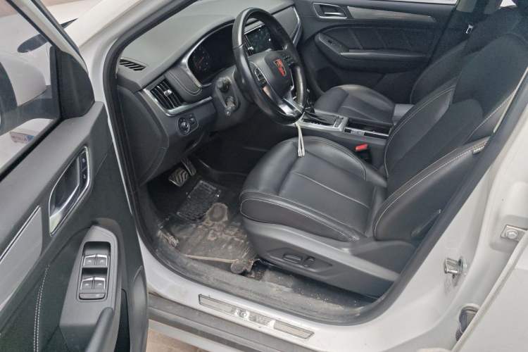 Used Roewe RX5 2016 20T Two-Wheel Drive Automatic Internet Smart Edition Driver Seat