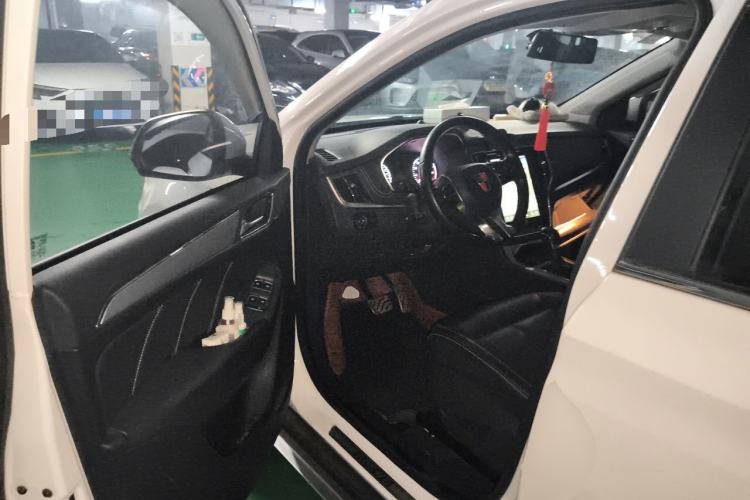 Used Roewe RX5 2016 20T Two-Wheel Drive Automatic Internet Smart Edition Driver Seat