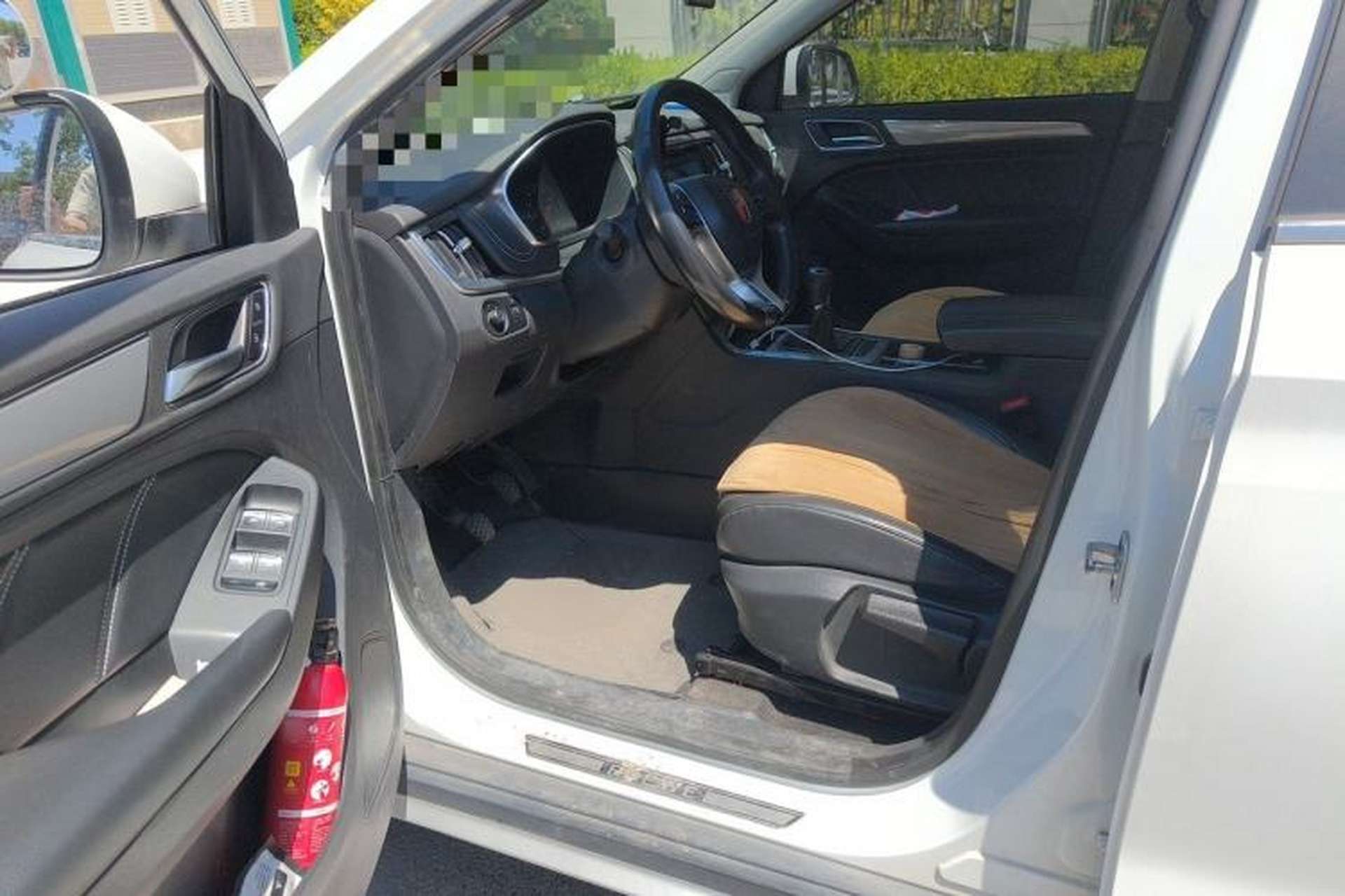 Used Roewe RX5 2016 20T Two-Wheel Drive Manual Flagship Edition Driver Seat