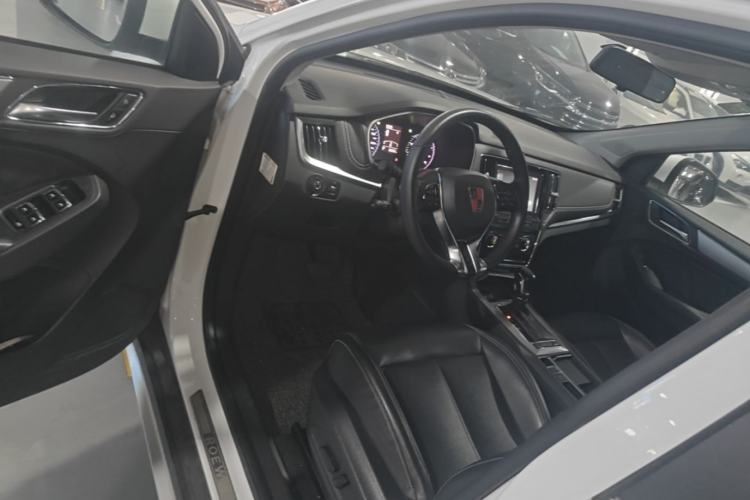 Used Roewe RX5 2016 20T Two-Wheel Drive Automatic Flagship Edition Driver Seat