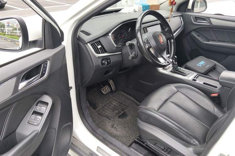 Used Roewe RX5 2016 20T Two-Wheel Drive Automatic Internet Smart Edition Driver Seat