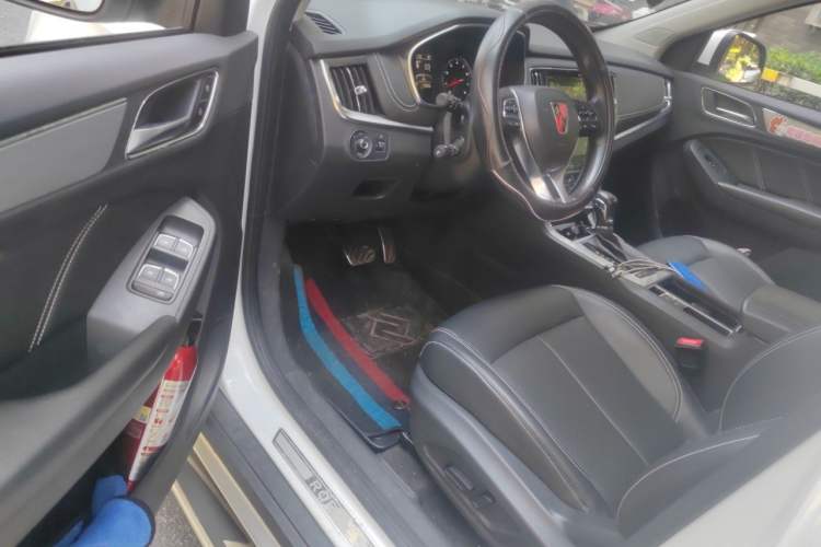 Used Roewe RX5 2016 20T Two-Wheel Drive Automatic Internet Smart Edition Driver Seat