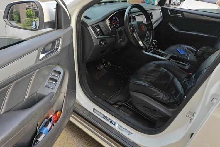 Used Roewe RX5 2016 20T Two-Wheel Drive Automatic Internet Smart Edition Driver Seat