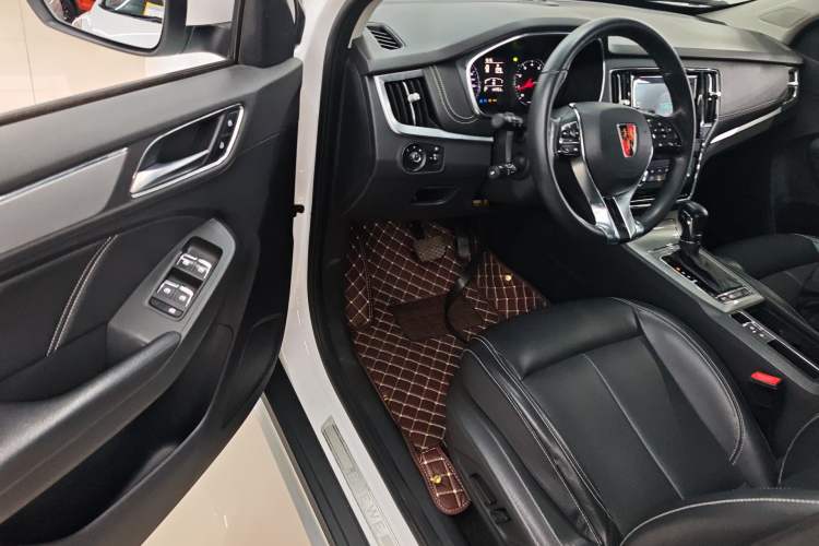 Used Roewe RX5 2016 20T Two-Wheel Drive Automatic Flagship Edition Driver Seat