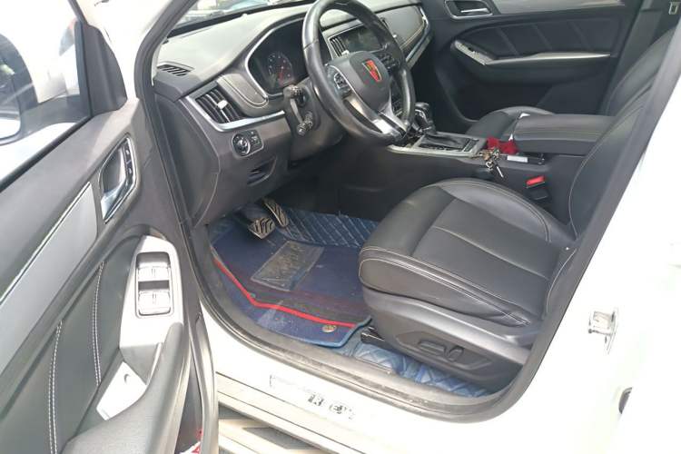 Used Roewe RX5 2016 20T Two-Wheel Drive Automatic Internet Smart Edition Driver Seat