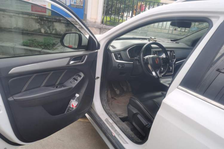 Used Roewe RX5 2016 20T Two-Wheel Drive Manual Flagship Edition Driver Seat