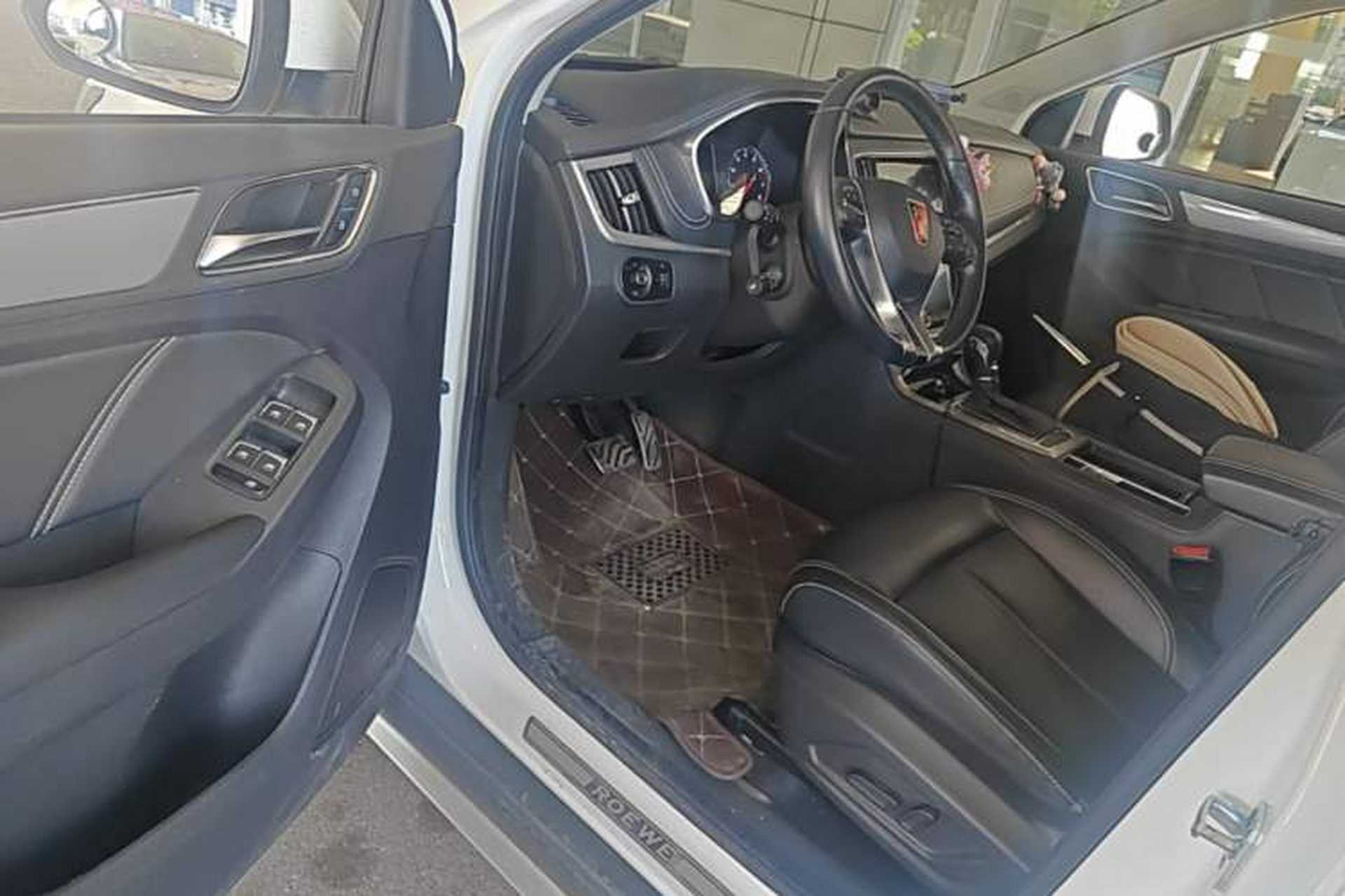 Used Roewe RX5 2016 20T Two-Wheel Drive Automatic Internet Smart Edition Driver Seat