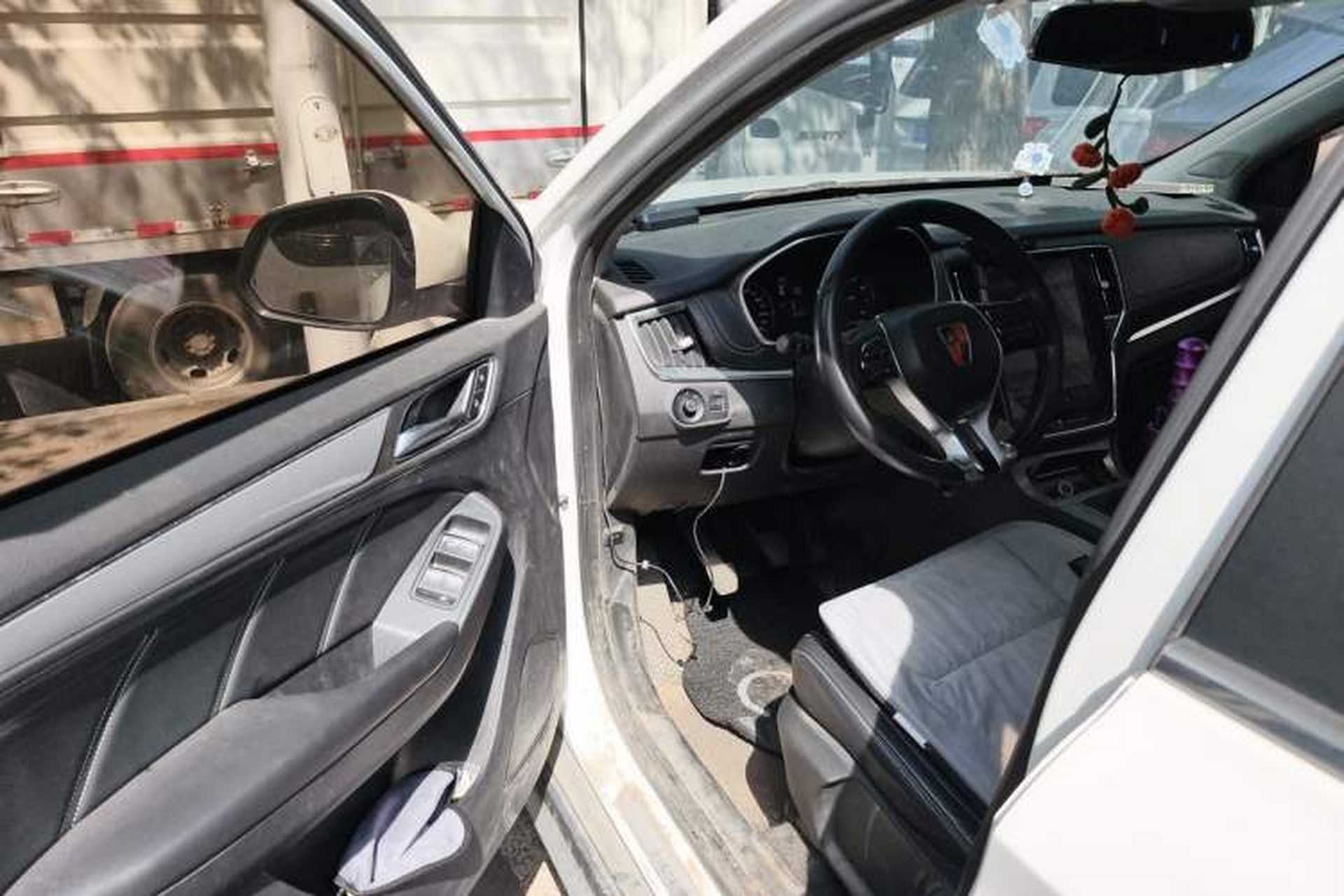 Used Roewe RX5 2016 20T Two-Wheel Drive Manual Flagship Edition Driver Seat
