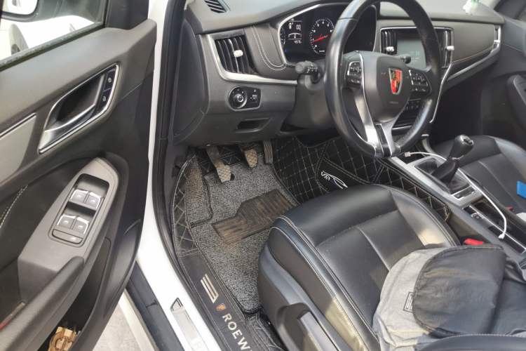Used Roewe RX5 2016 20T Two-Wheel Drive Manual Flagship Edition Driver Seat