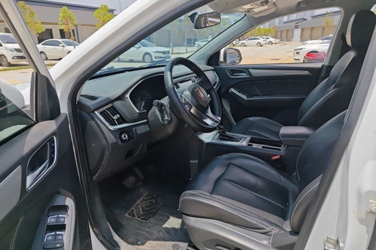 Used Roewe RX5 2016 20T Two-Wheel Drive Automatic Flagship Edition Driver Seat