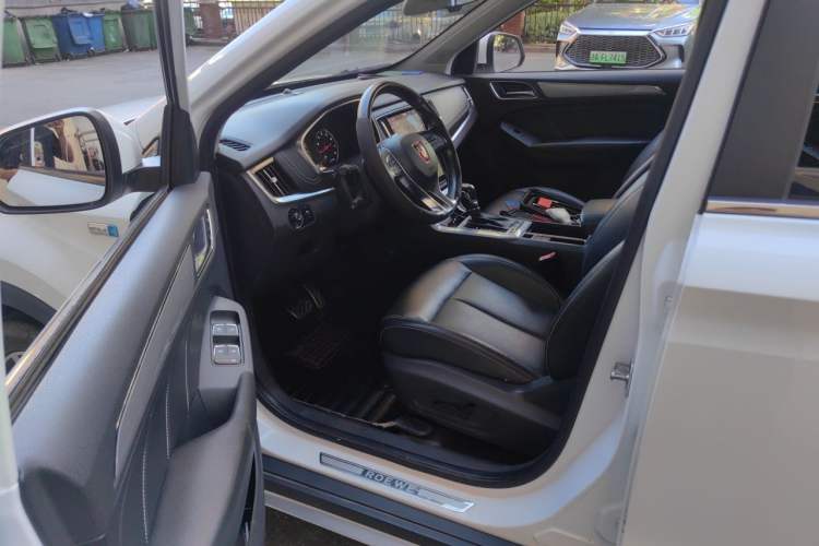 Used Roewe RX5 2016 20T Two-Wheel Drive Automatic Internet Smart Edition Driver Seat