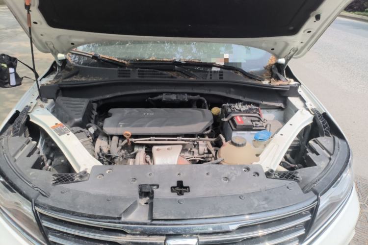 Used Roewe RX5 2016 30T Two-Wheel Drive Automatic Internet Smart Edition Engine Bay