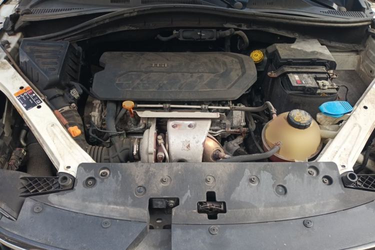 Used Roewe RX5 2016 30T Two-Wheel Drive Automatic Internet Smart Edition Engine Bay