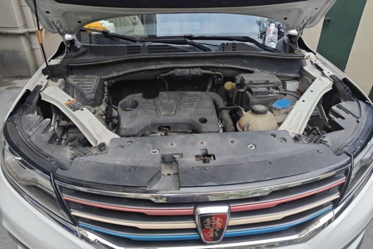 Used Roewe RX5 2016 20T Two-Wheel Drive Automatic Internet Smart Edition Engine Bay
