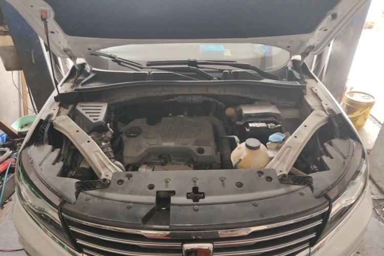 Used Roewe RX5 2016 20T Two-Wheel Drive Automatic Internet Smart Edition Engine Bay