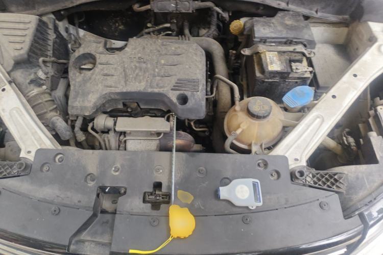 Used Roewe RX5 2016 20T Two-Wheel Drive Automatic Internet Smart Edition Engine Bay