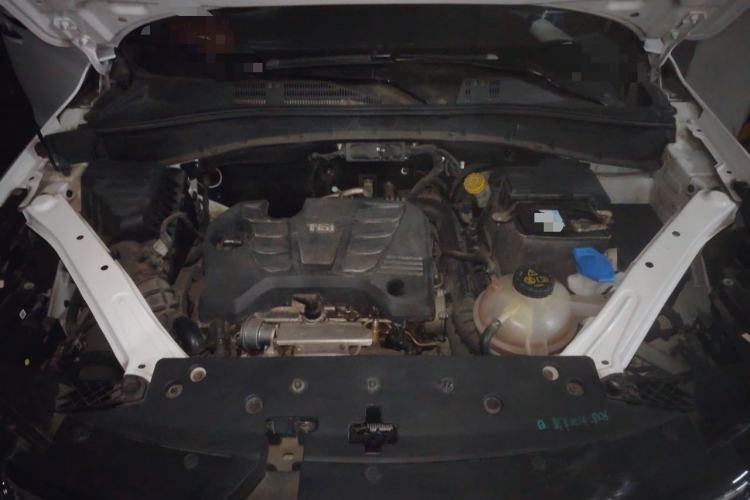Used Roewe RX5 2016 20T Two-Wheel Drive Automatic Flagship Edition Engine Bay