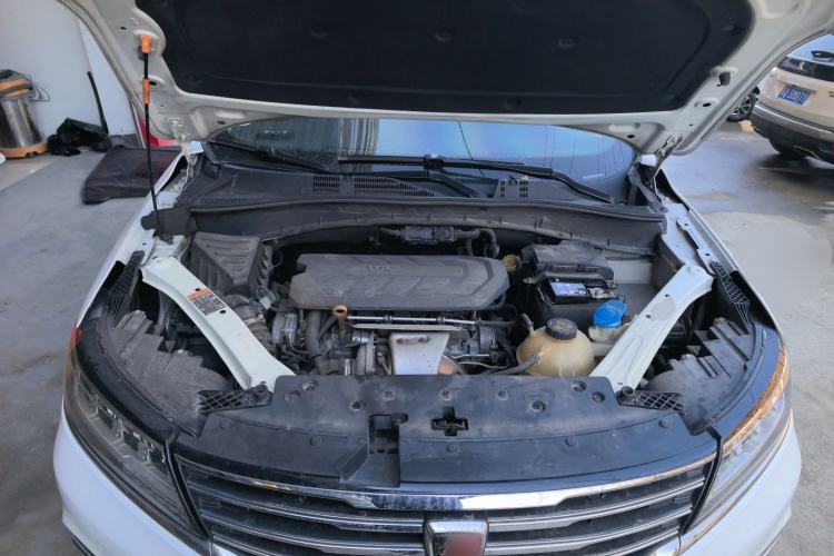 Used Roewe RX5 2016 30T Four-Wheel Drive Automatic Internet Smart Luxury Edition Engine Bay