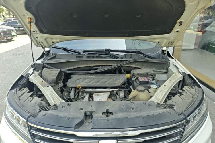 Used Roewe RX5 2016 30T Four-Wheel Drive Automatic Internet Smart Luxury Edition Engine Bay