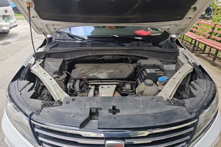Used Roewe RX5 2016 30T Two-Wheel Drive Automatic Internet Smart Edition Engine Bay