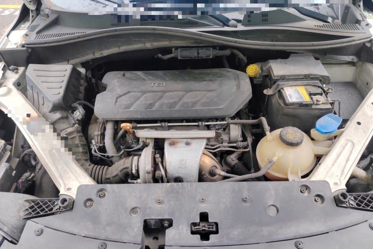 Used Roewe RX5 2016 30T Two-Wheel Drive Automatic Internet Smart Edition Engine Bay