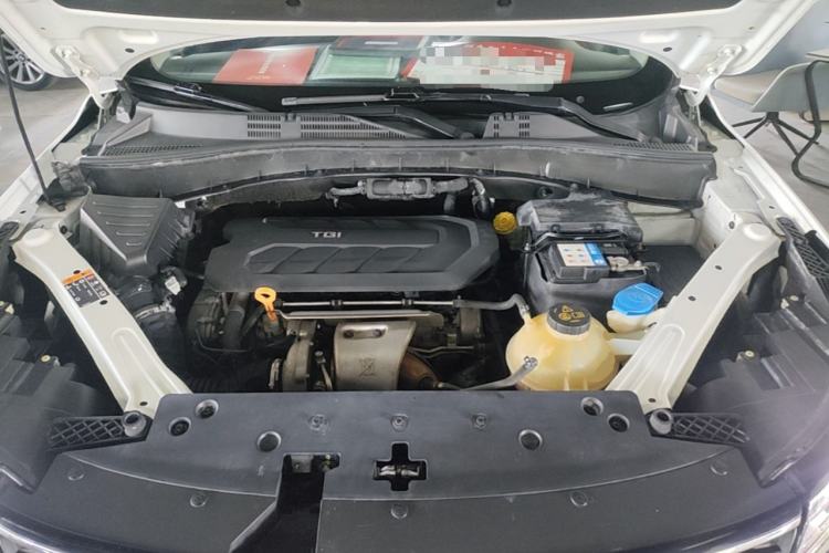 Used Roewe RX5 2016 30T Four-Wheel Drive Automatic Internet Smart Luxury Edition Engine Bay