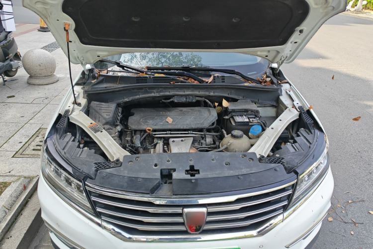 Used Roewe RX5 2016 30T Four-Wheel Drive Automatic Internet Smart Luxury Edition Engine Bay