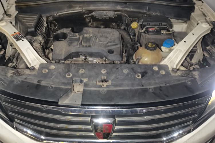Used Roewe RX5 2016 20T Two-Wheel Drive Automatic Internet Smart Edition Engine Bay