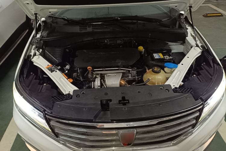 Used Roewe RX5 2016 30T Four-Wheel Drive Automatic Internet Smart Luxury Edition Engine Bay