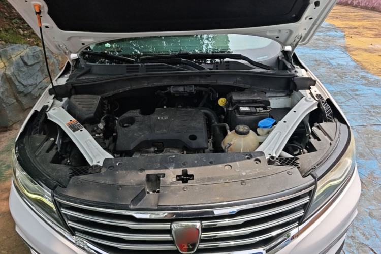 Used Roewe RX5 2016 20T Two-Wheel Drive Automatic Internet Smart Edition Engine Bay