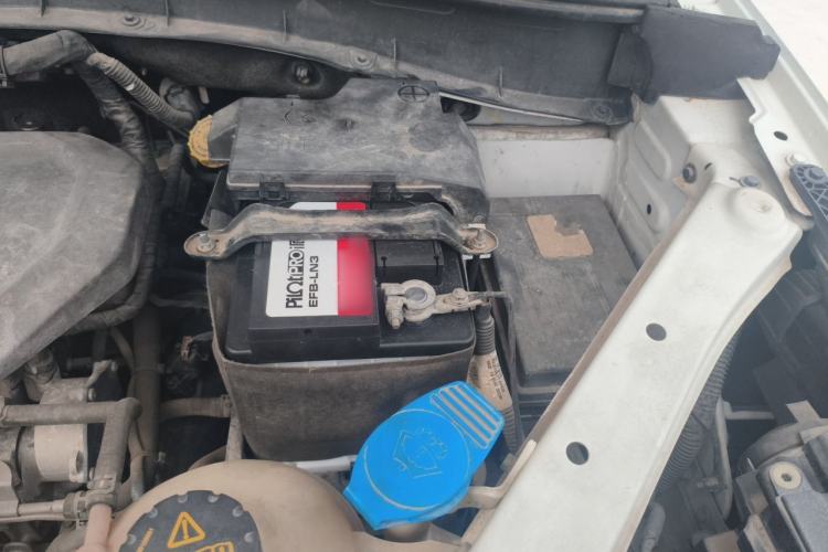 Used Roewe RX5 2016 30T Two-Wheel Drive Automatic Internet Smart Edition Engine Bay Left