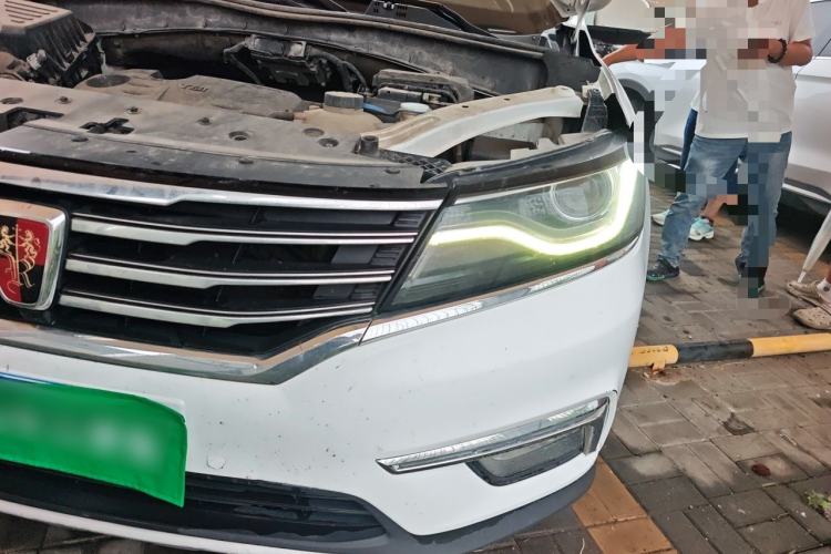 Used Roewe RX5 2016 20T Two-Wheel Drive Automatic Internet Smart Edition Engine Bay Left