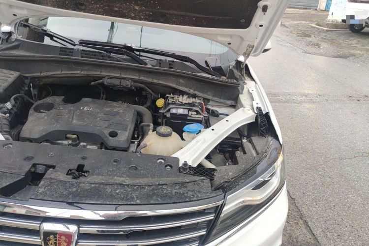 Used Roewe RX5 2016 20T Two-Wheel Drive Manual Flagship Edition Engine Bay Left