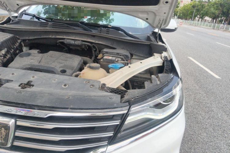 Used Roewe RX5 2016 20T Two-Wheel Drive Automatic Flagship Edition Engine Bay Left