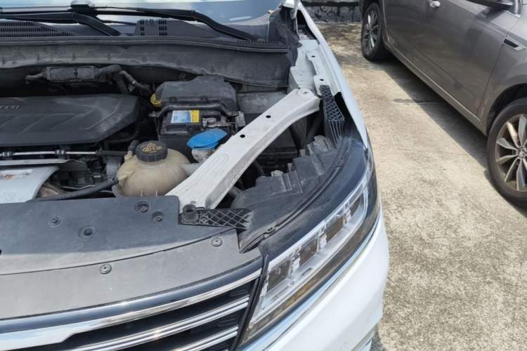 Used Roewe RX5 2016 30T Four-Wheel Drive Automatic Internet Smart Luxury Edition Engine Bay Left