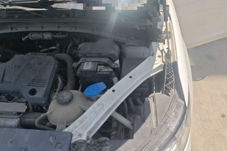 Used Roewe RX5 2016 20T Two-Wheel Drive Automatic Internet Smart Edition Engine Bay Left